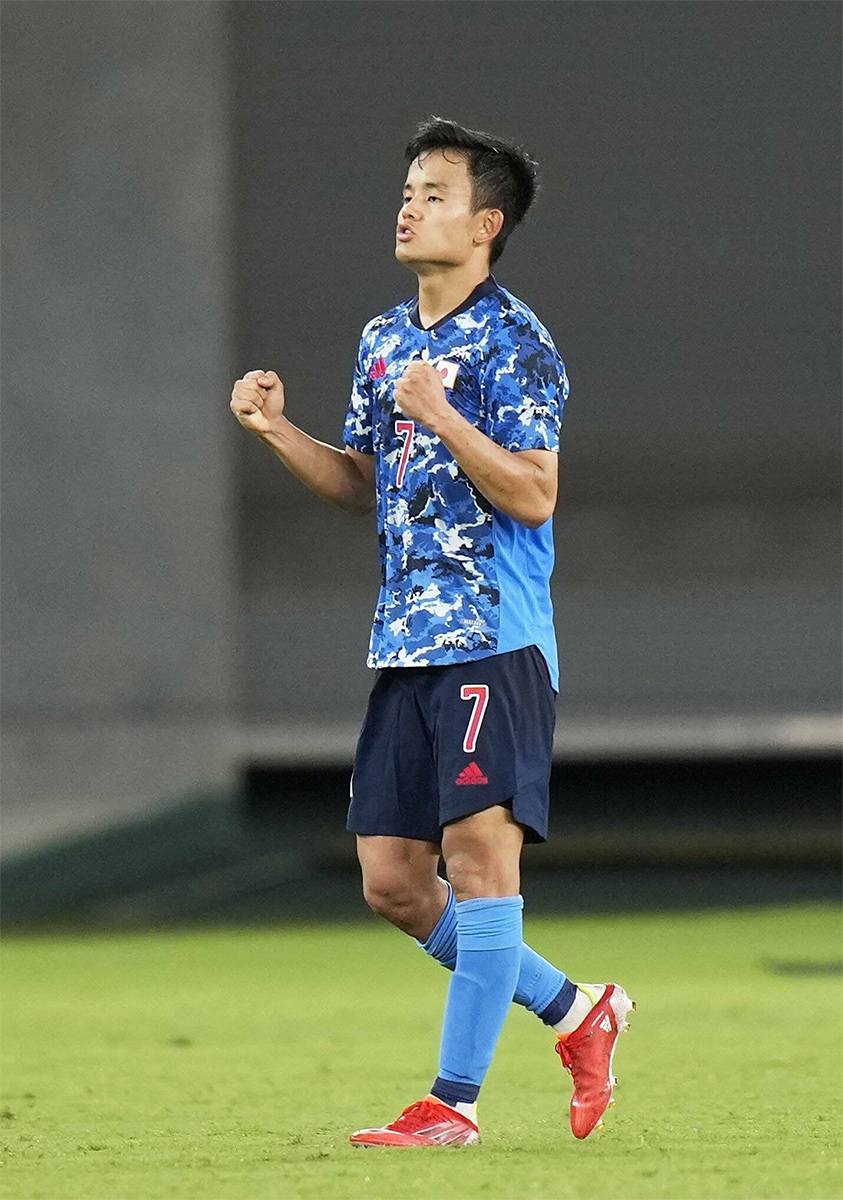 ユニフォームでいちばん人気は 青 サッカー日本代表がいつも 青 なのはなぜ